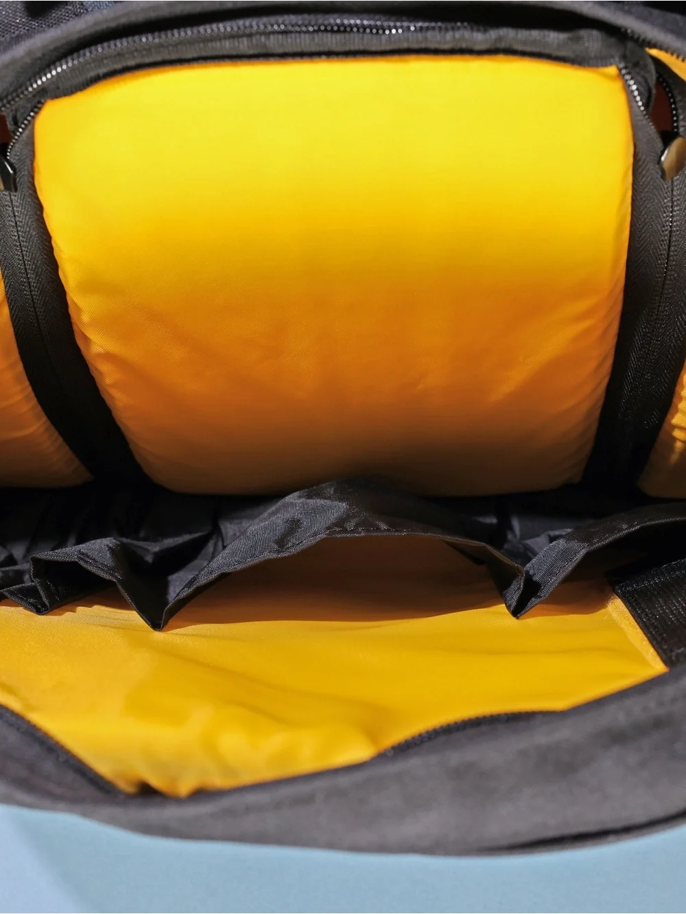 Kata KT VA-3333 multipurpose photo/video shoulder bag